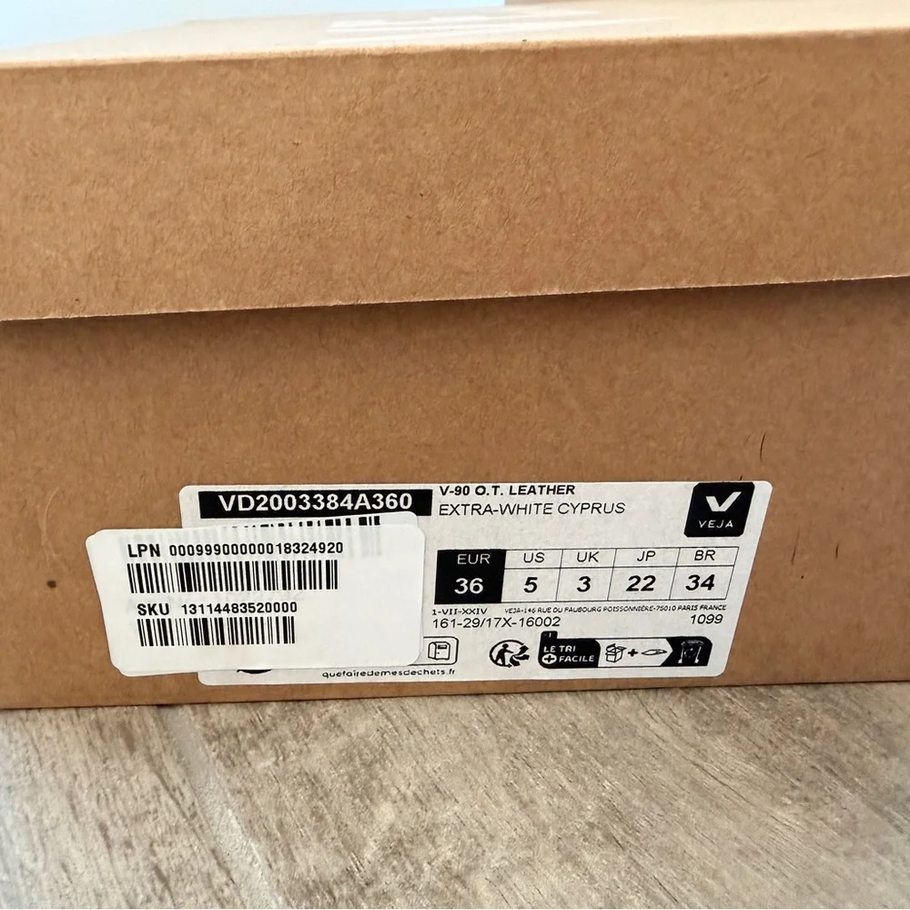 Veja V-10 B-mesh and Leather women’s sneaker (EU37) NWIB/NWT - Picture 6 of 7